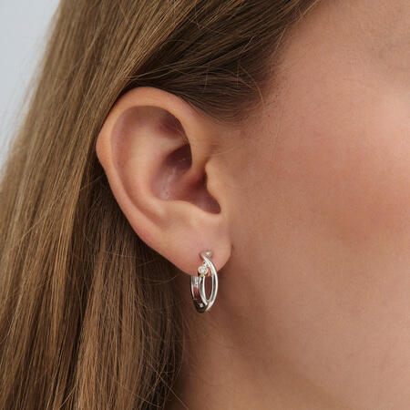Astrid earrings in 8-carat gold and cubic zirconia