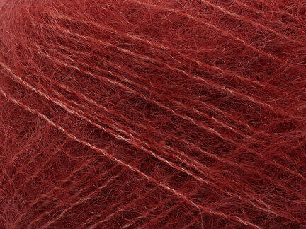 close up af silk mohair Tilia fra filcolana i farven 361 maderia rose