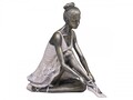 Ballerina siddende fra Chic Antique