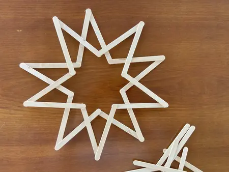 Lillebrors planteskilte