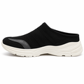 Moderne sort slip-on sneaker med komfortabel pasform, åndbart mesh og chunky hvid sål. Perfekt til både hverdagsbrug og fritid.