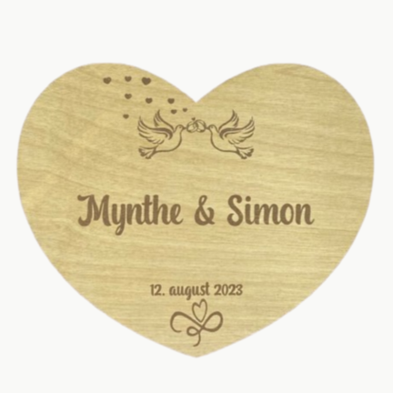 Æresport hjerte i egefineret birk til bryllup – design 01