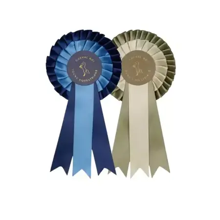 Cheval Roi rosetter til kæphest. Sæt med 2 rosetter. En i Sage Green og en i Navy