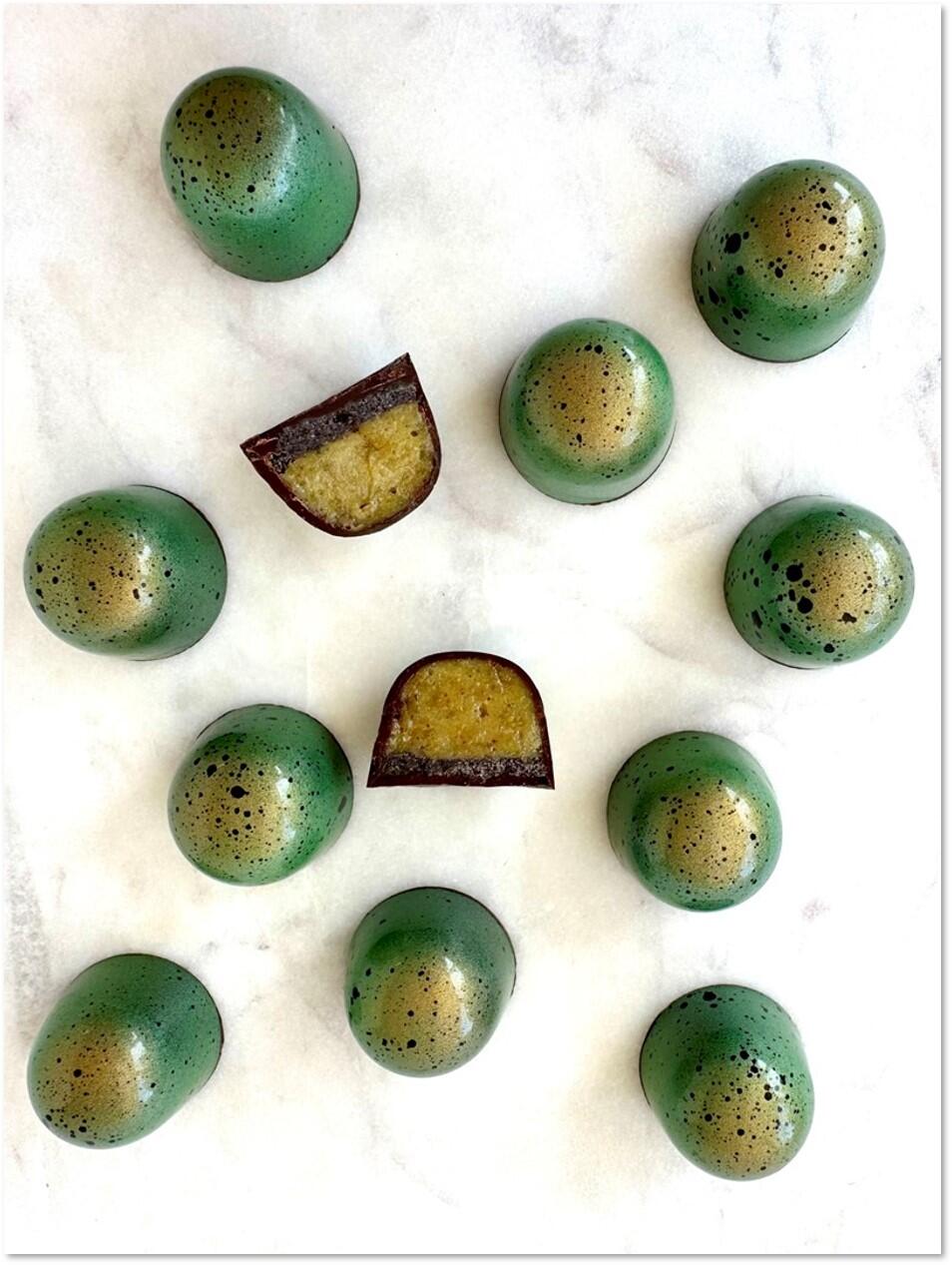 Spring – Pistachio & Oreo