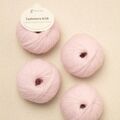 Pascuali Cashmere 6/28 i farven Rosenkvarts – økologisk luksusgarn i 100% cashmere uld, sart rosa nuance.