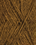 close up af garnet finull fra Rauma i farven okkergul meleret 4125
