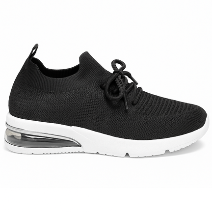 Sorte damesneakers med strikoverdel, snøre og hvid luftsål med sølvdetalje