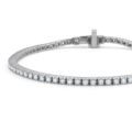 TENNIS bracelet in 14 karat white gold with 1.50 ct. diamonds.