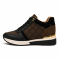 Sort wedge sneaker med brun monogram og gyldne detaljer