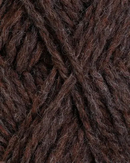 close up af garnet vams fra rauma i farven moerk brun meleret