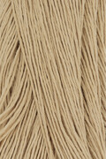 Close up af garnnøgle Crealino fra Lang Yarns i farven 39 Camel