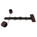 Bad Kitty Naughty Toys Red & Black Bondage Set – sort/rødt fikseringssæt i polyester og metal med halsbånd, håndjern og karabinhager, perfekt til BDSM og dominansleg.