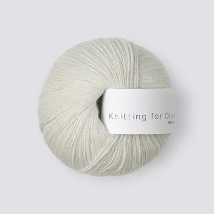 garnnoegle i merino fra knitting for olive i farven kalksten