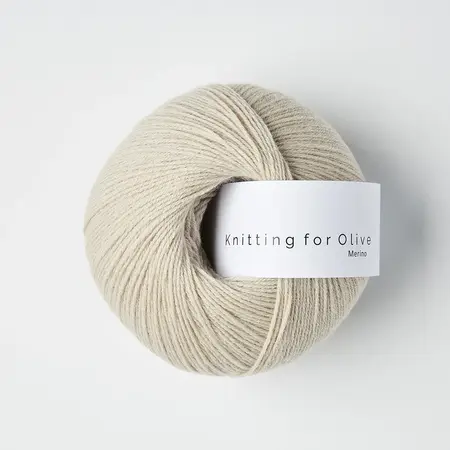 garnnoegle merino fra knitting for olive i farven marcipan