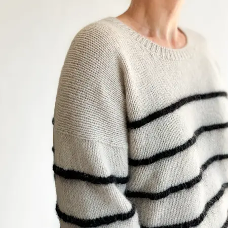 tuck sweater fra odd row set på model