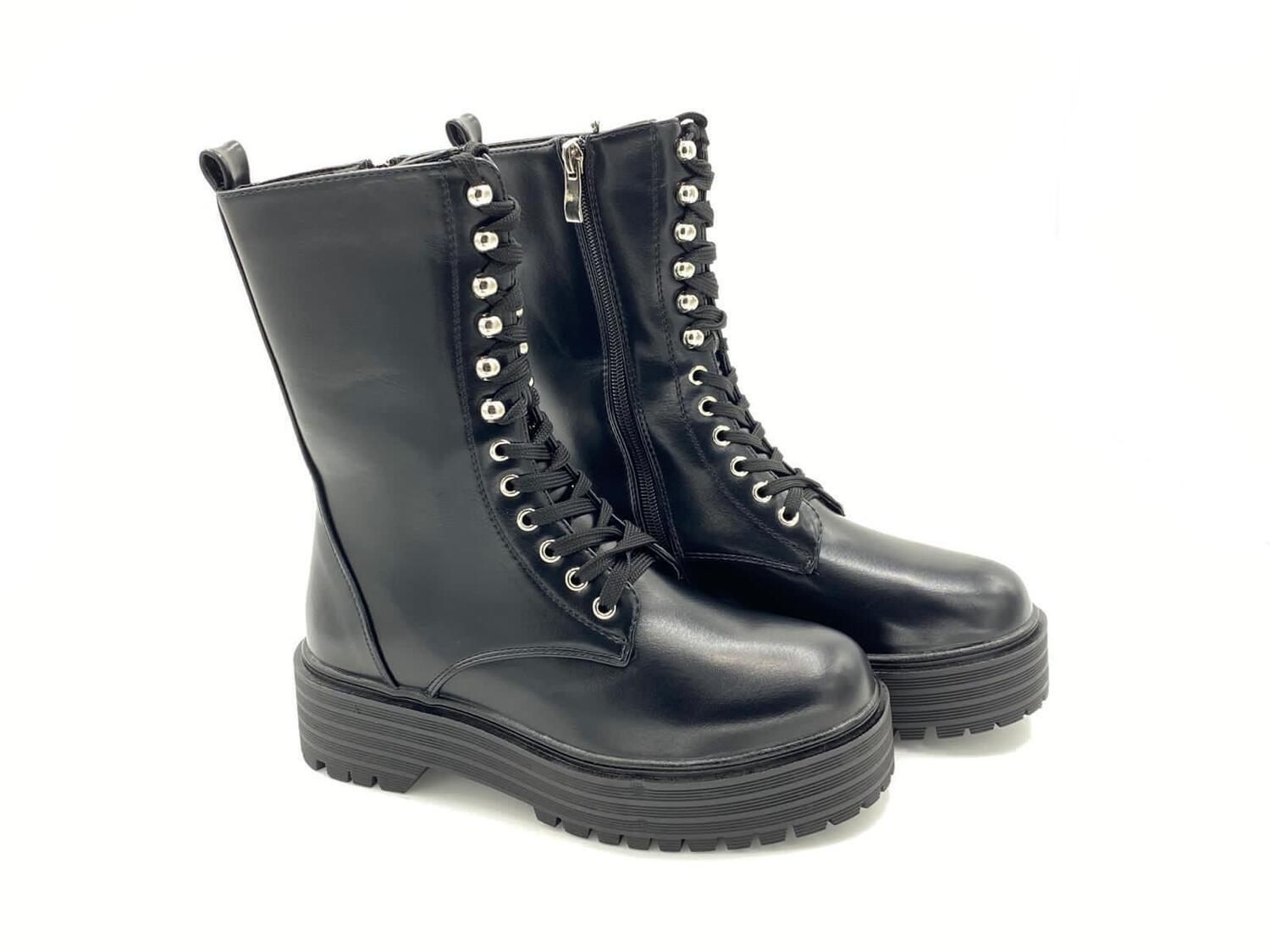 Noira Stud Boot - 38