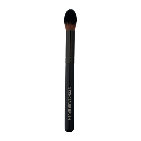 Concealer Brush med bløde, syntetiske hår og præcisionsform til fejlfri påføring af concealer. Vegansk og bæredygtigt indpakket.
