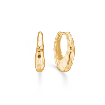 Bumped hoops udført i 925 ren sterlingsølv belagt med slidstærk 18 karat forgyldning.