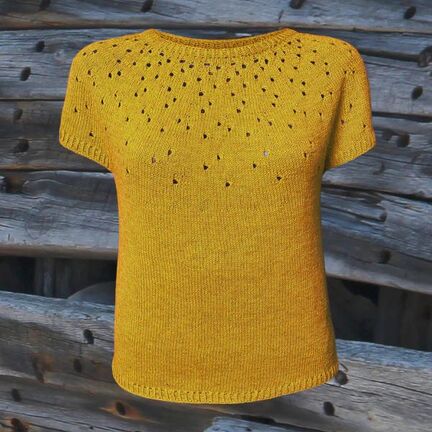 Strikket t-shirt Puno sommer fra Hanne Larsen i gul Puno fra Pascuali