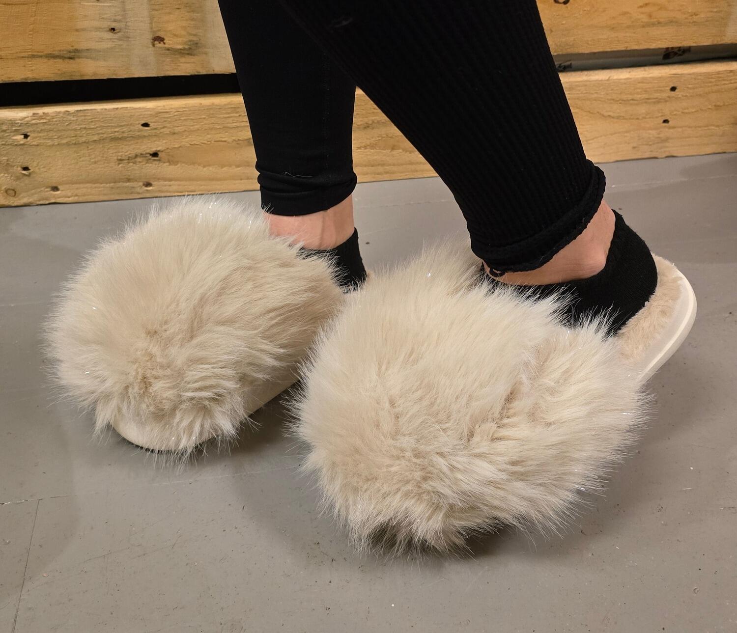 Sandaler Med Kraftig Pels