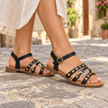 Urban 8272 Sandal – Sort vist på model