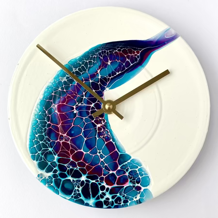 Linguaphone 27 – anderledes og moderne unika vægur fra Redesigna