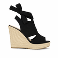 Sort kilehæl sandal med bindebånd og flettet espadrillesål til kvinder på hvid baggrund fra Topsko.dk