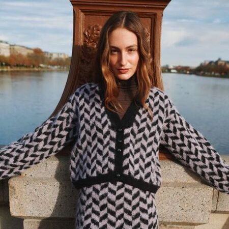 Billie Jean Jacket og Skirt af Popknit – matchende sæt i tofarvet jacquard, Isager Archives 2