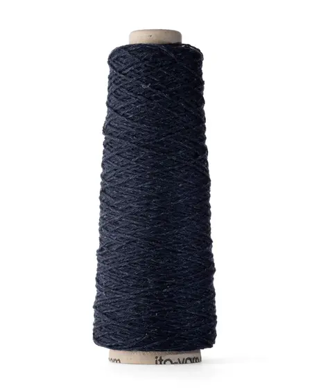 Garnet Shimo fra ITO garn i farven dark navy