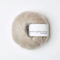 garnnoegle soft silk mohair fra knitting for olive farven havregryn