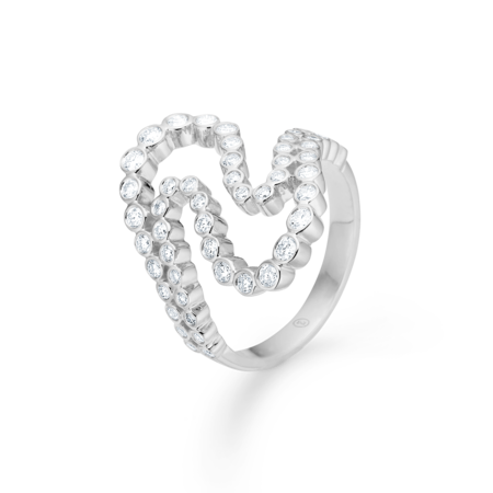 MIRA ring in silver with white topaz.