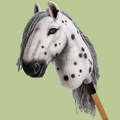 HUMMA Hobby Horse PRO Appaloosa M Allround. Flashmane er en smuk håndlavet plettet Appaloosa kæphest med grå man og pandelok.