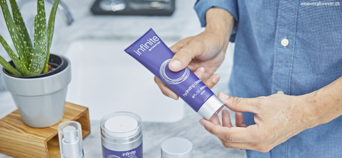 infinite by Forever hydrating cleanser - anti-aging rensemælk