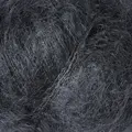 close up af garnnoegle soft silk mohair fra knitting for olive farven midnat