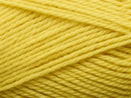 Close up af Pernilla garn fra filcolana i farve 384 Buttercup