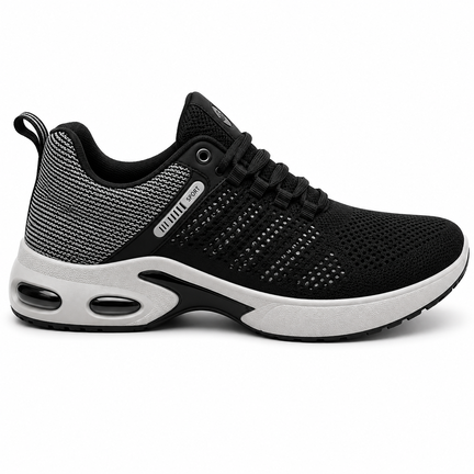 Sort sneaker med åndbar mesh-overdel, hvide kontrastdetaljer og komfortabel støddæmpende sål vist i profil på hvid baggrund.