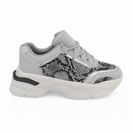 Chunky damesneaker i grå med snake print og sølv detaljer på kraftig hvid sål.