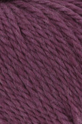 close up af garnnoegle af maerket carpe diem fra lang yarns i farven cyklamen meleret