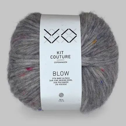 Blow garn fra Kit Couture i farven grå