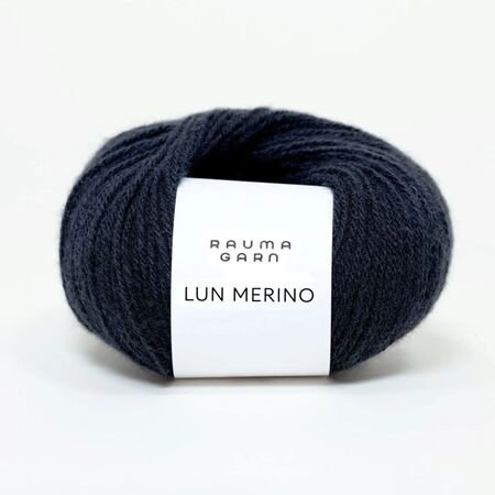 Garnet lun merino fra rauma garn i farven sort