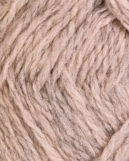 close up af garnet vams fra rauma i farven Lys rosa meleret