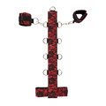 Bad Kitty Naughty Toys Red & Black Bondage Set – sort/rødt fikseringssæt i polyester og metal med halsbånd, håndjern og karabinhager, perfekt til BDSM og dominansleg.