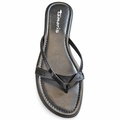 Tamaris sort tåsandal model 1/1-27198/22 set ovenfra