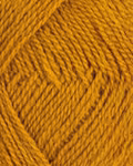 close up af garnet finull fra Rauma i farven moerk sennepsgul 4076