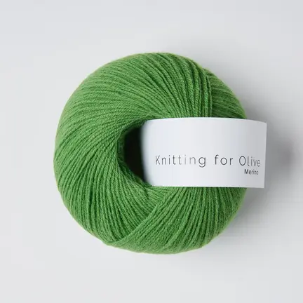 garnnoegle i merino fra knitting for olive i farven kloevergroen