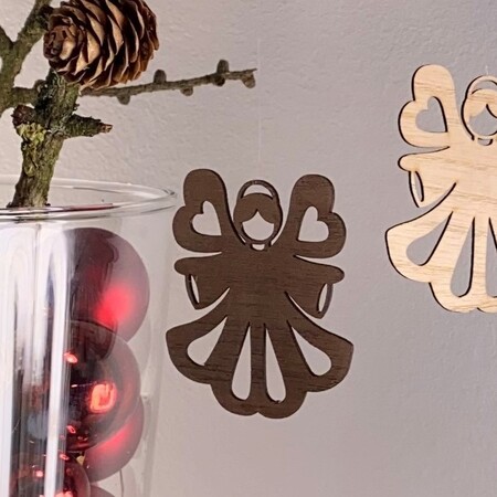 ENGEL-haniel-julepynt-julen-gaveide-træ-engle-juletræspynt-valnød