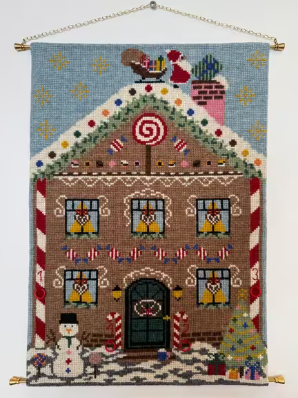 Broderet adventskalender fra pompstich gingerbread - et julekagehus
