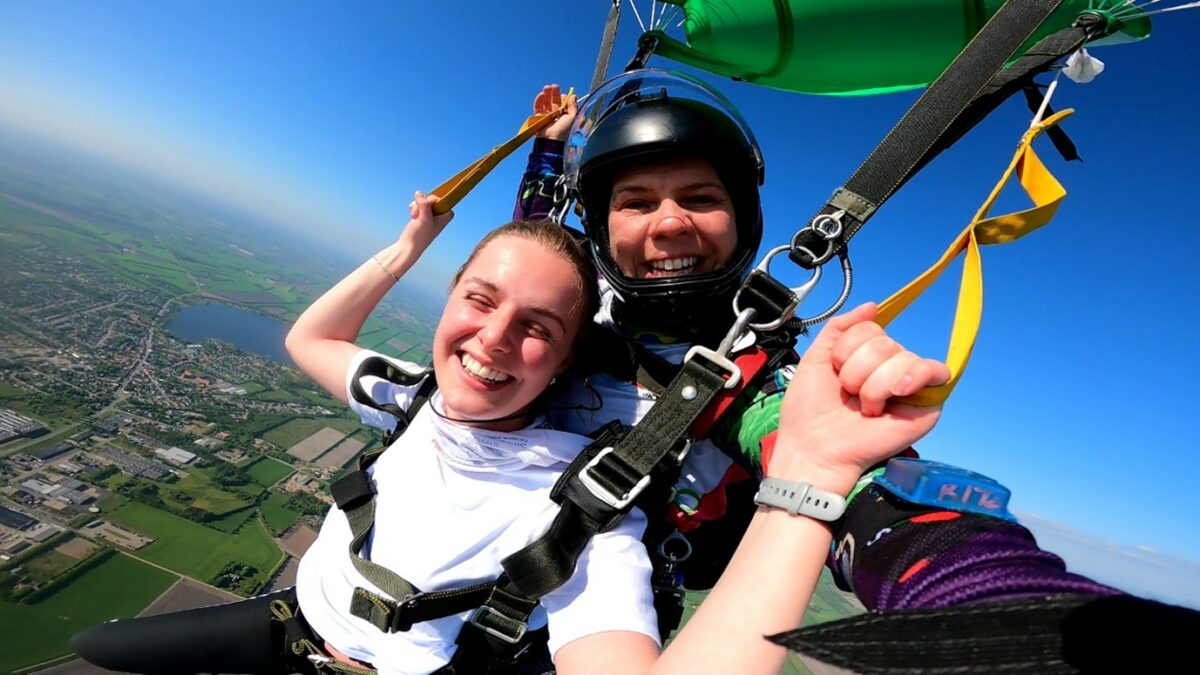 Tandemspring hos Dropzone Denmark