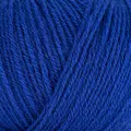 close up af garnnoegle merino fra knitting for olive i farven påfugl