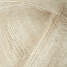 Close up af Isager Silk Mohair farve 0
